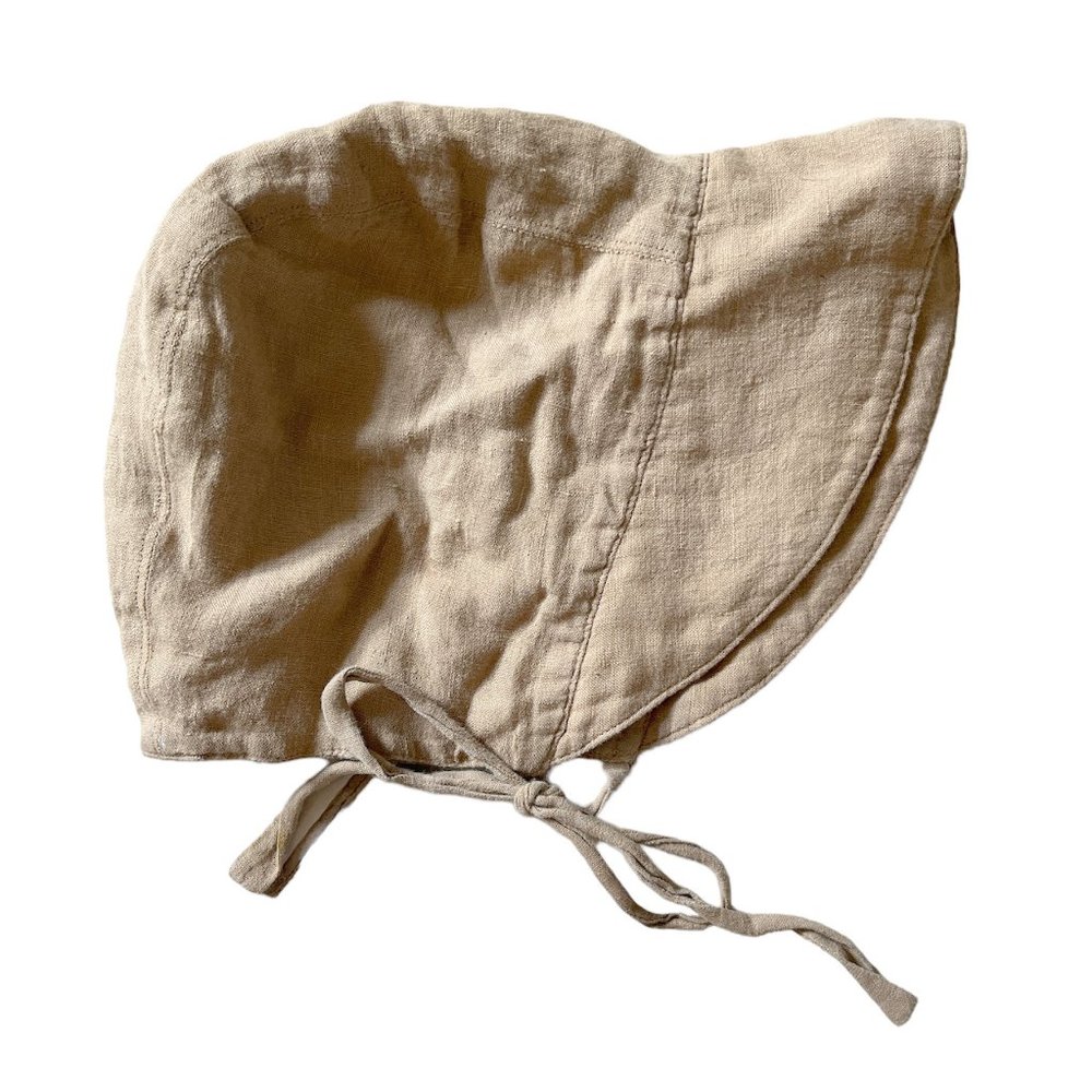 The Old Fashioned Bonnet The Simple Folk 2-4 year